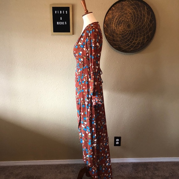 Flowy Wrap Boho Fall Dress - Picture 4 of 7